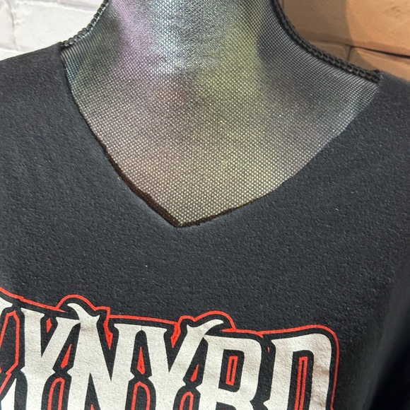 Lynyrd Skynyrd Concert Tee - Picture 5 of 6